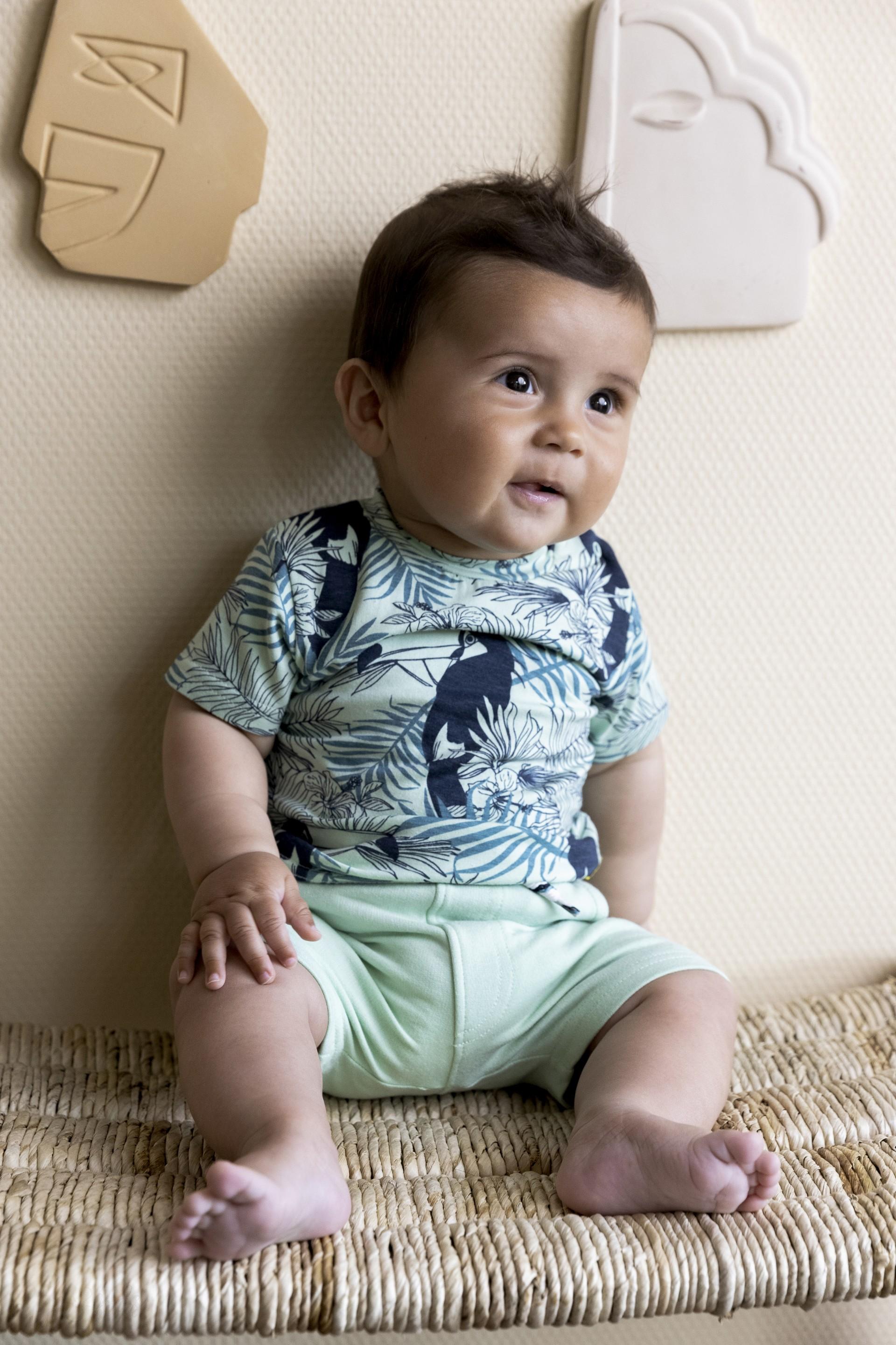 Kraťasy chlapecké zelené vel. 74