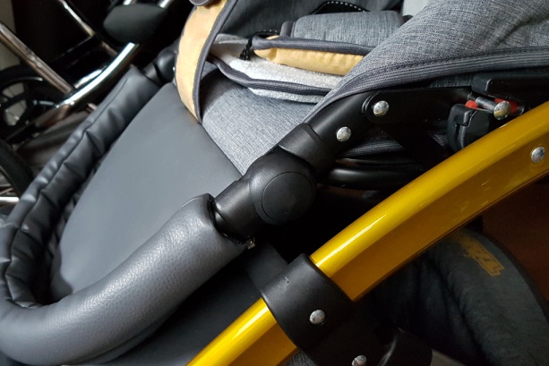 ND_kloubky na nožičky kočárku Knorr Baby - černé