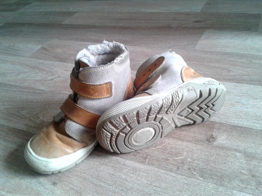 Celokožené zimní boty vel.26