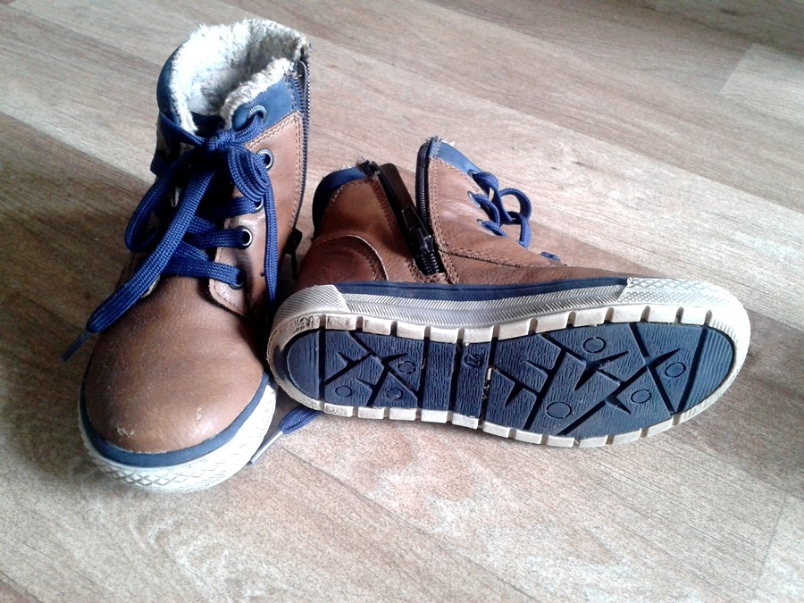 Zimní celokožené boty s kožíškem vel.27