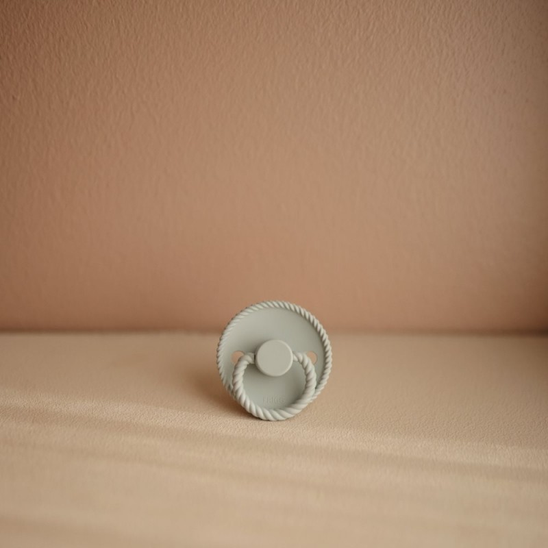 Kaučukový dudlík FRIGG ROPE SAGE, 0-6M (1ks)