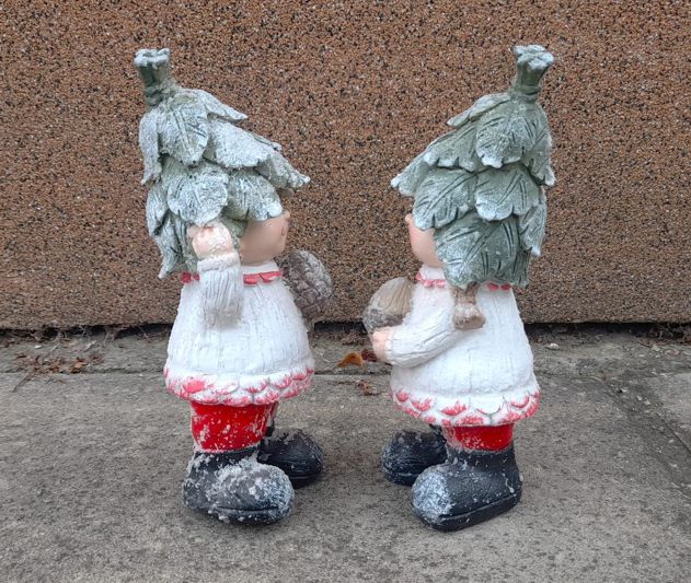 Dekorace-  Děti stojící lístková čepička 