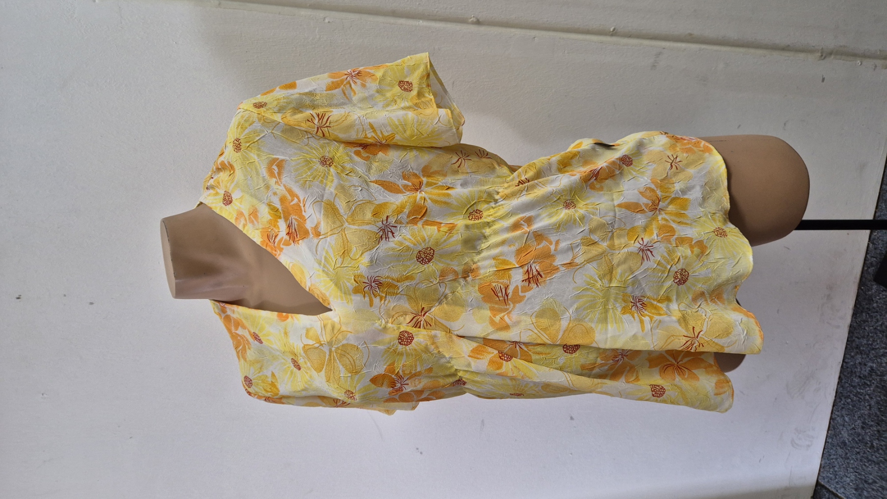 Těhotenská móda -letni Bolérko žluté krep. Bosman vel. 44 český výrobek