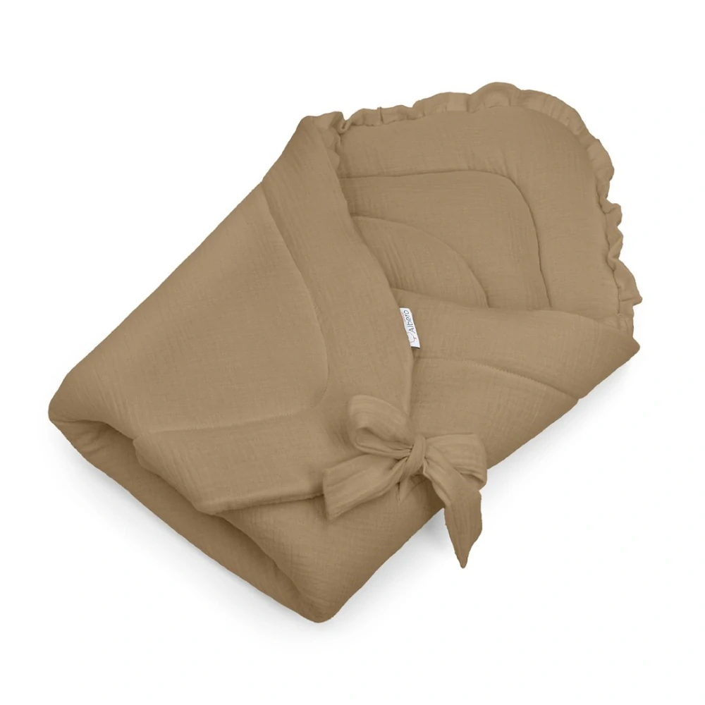 Novorozenecká zavinovačka mušelínová karamelová s volánkem