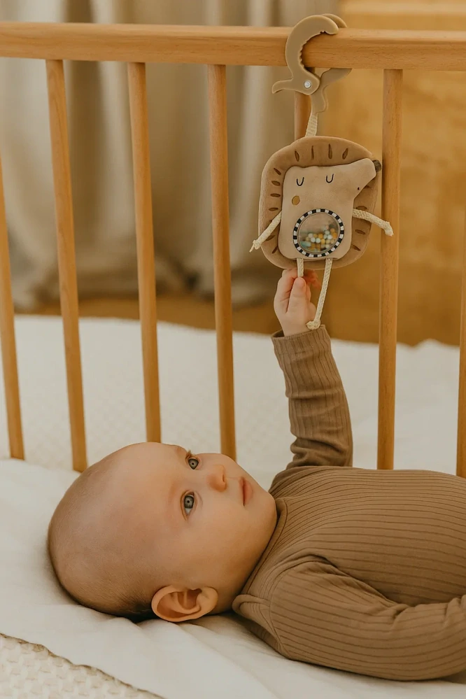 Bimbidreams NOE Ježek závěsná hračka s chrastítkem 20cm