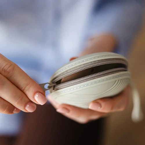 Pouzdro na dudlík silikonový béžový