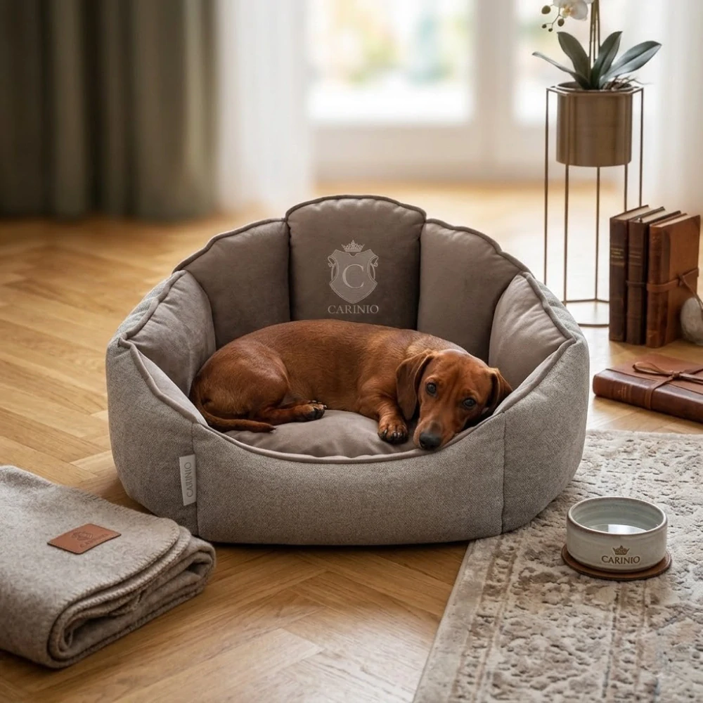 Kvalitní pelíšek ve tvaru mušle pro mazlíčky Carinio Shell Latte vel.M/L