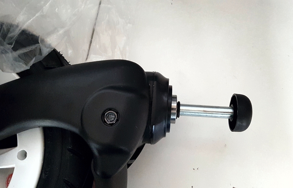 Ochranná krytka na osky kočárků - 10mm osky