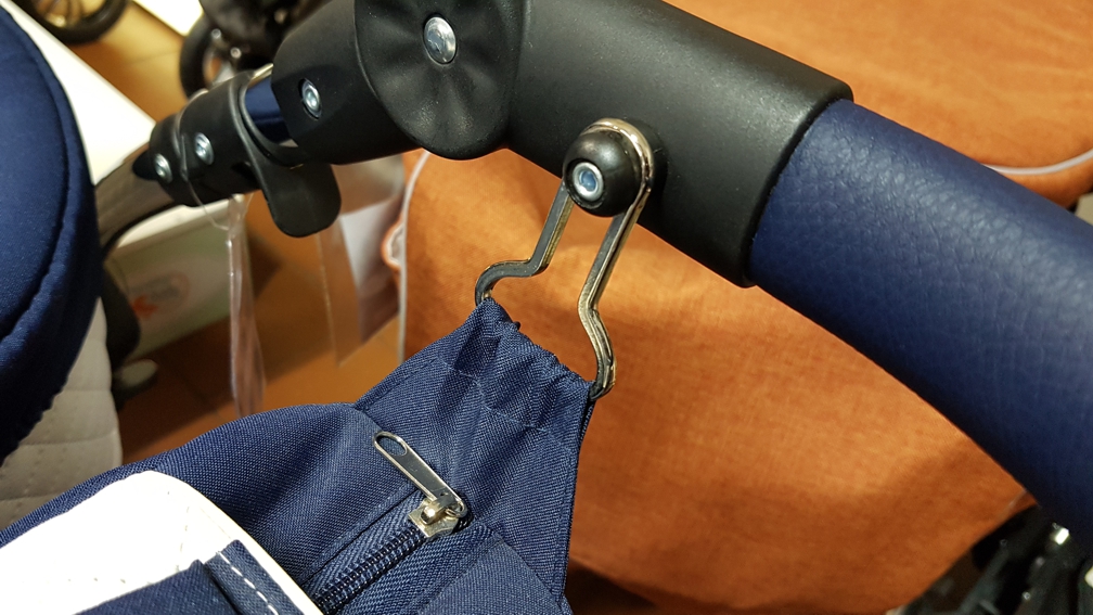 ND_úchyt přeska na tašku kočárku - karabina - stříbrná