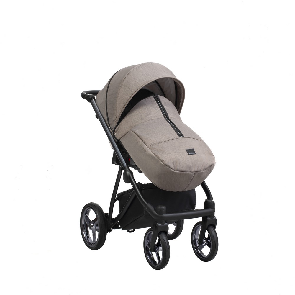  Kombinovaný kočárek ROCCO 04 