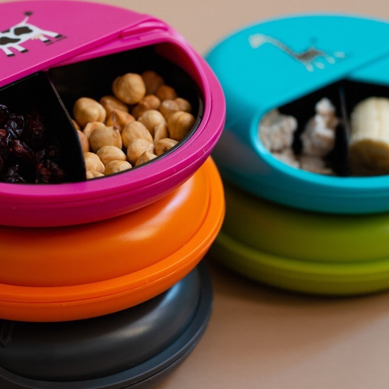 Carl Oscar Small SnackDISC 5komorový otočný zelený talíř na občerstvení - opička