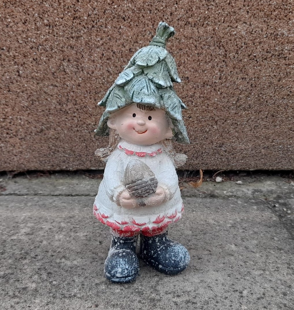 Dekorace-  Děti stojící lístková čepička 