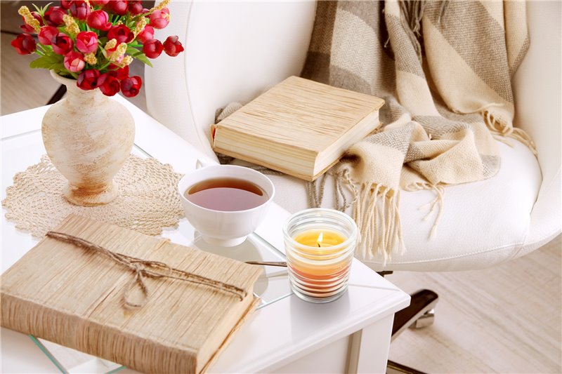 Tříbarevná vonná svíčka ve skle - Vanilkový košíček