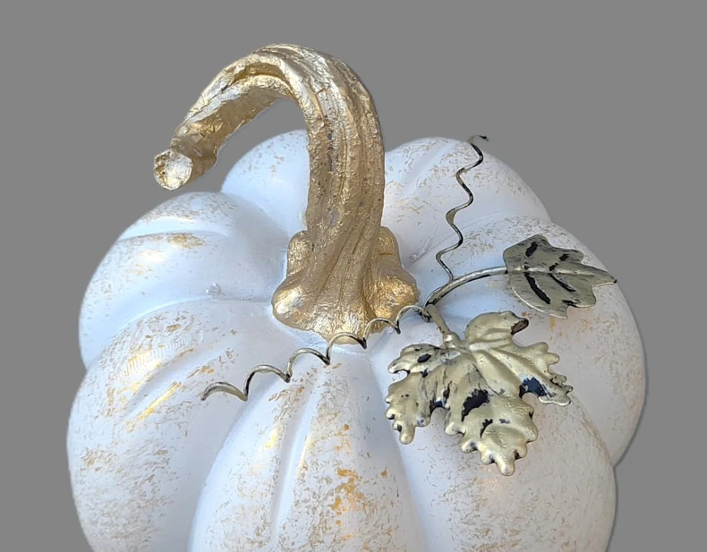 Dýně keramická bílo-zlatá  17cm