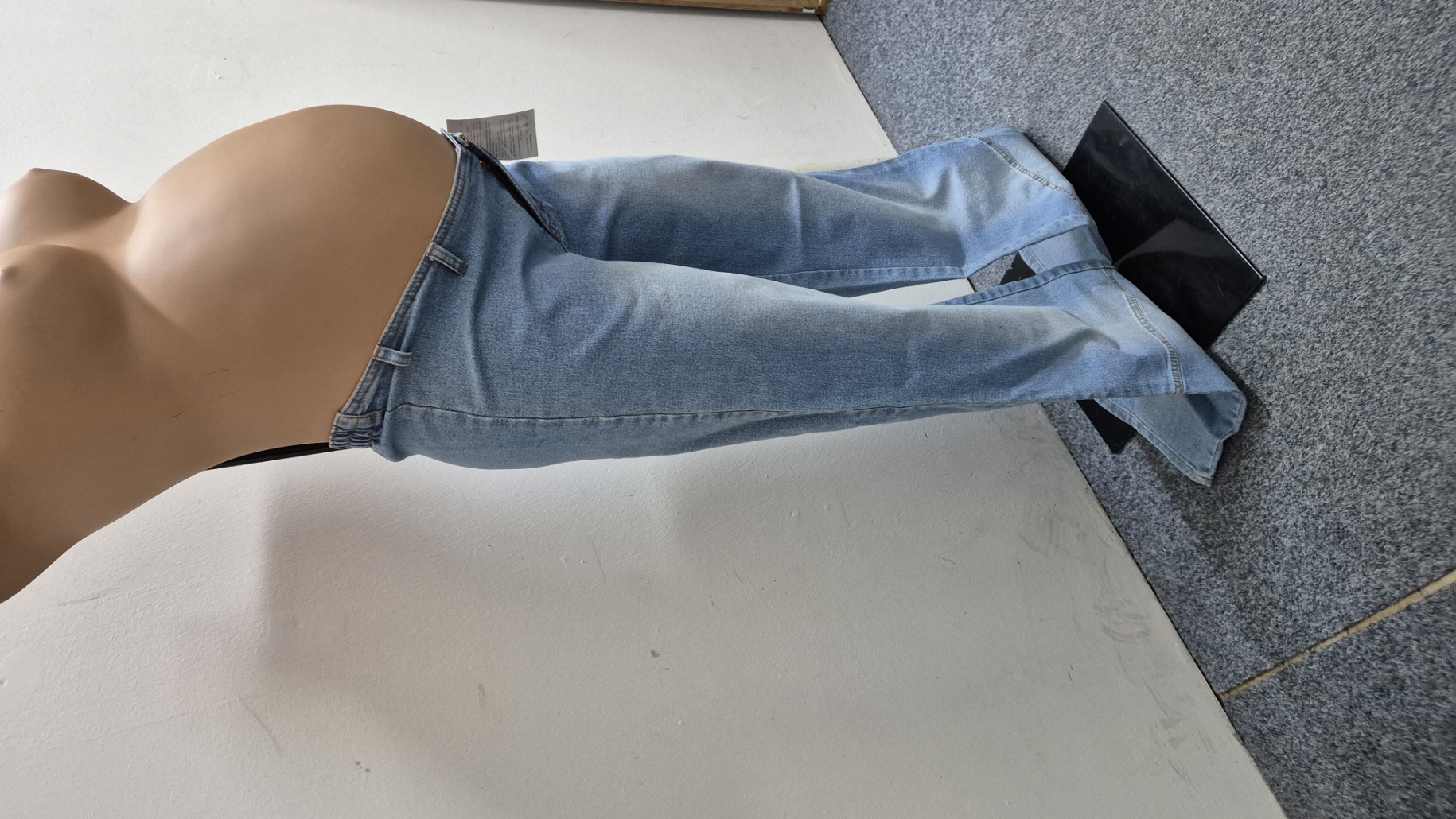 Těhotenská móda - těhotenské kalhoty s gumou v bříšku sv.modré jeans vel. 36