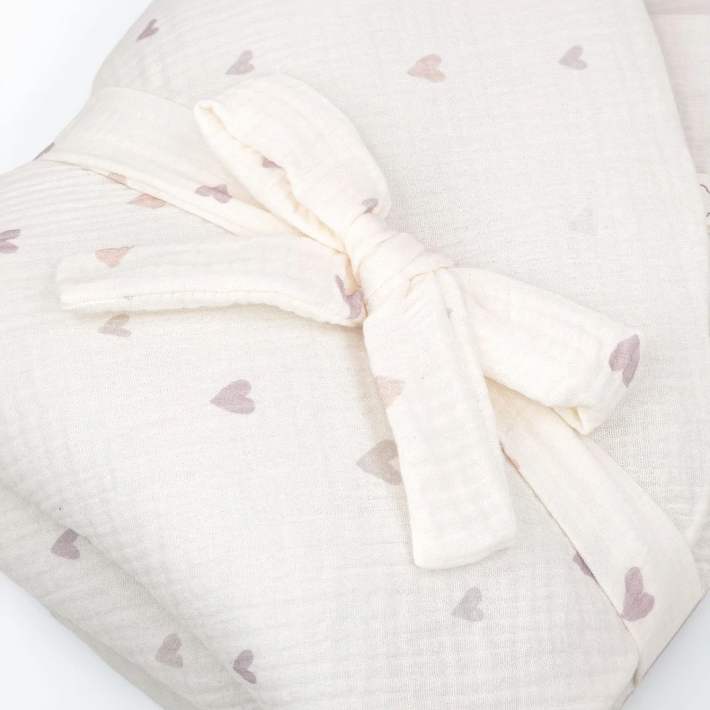 Novorozenecká mušelínová zavinovačka Srdíčka