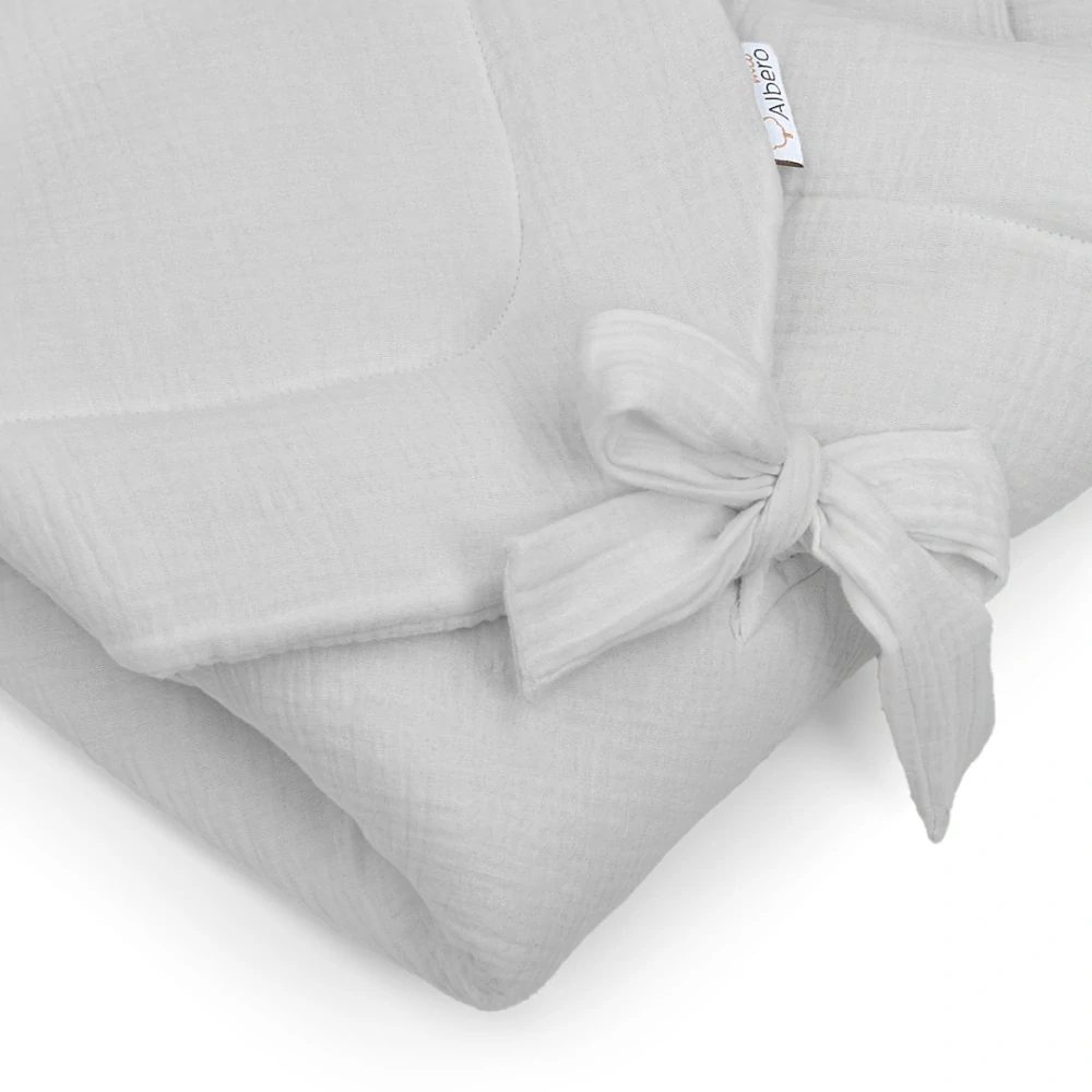 Novorozenecká zavinovačka mušelínová popelavá s volánkem