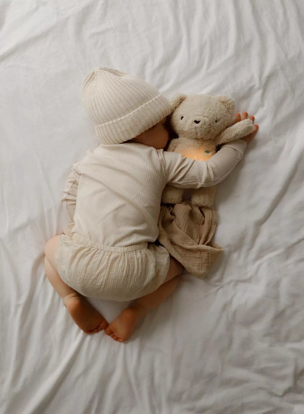 MyHummy Medvídek beige 7 v 1 s lampičkou a APP