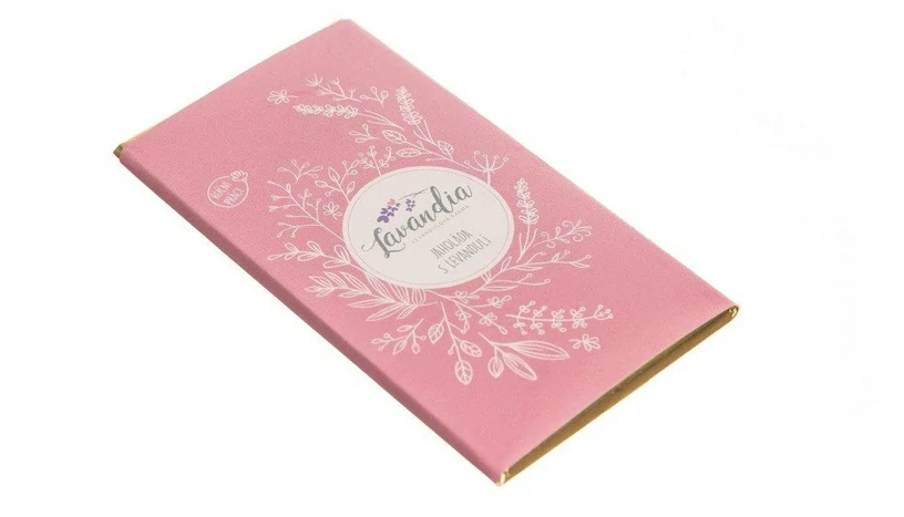 BIO Bílá čokoláda s jahodami a LEVANDULÍ