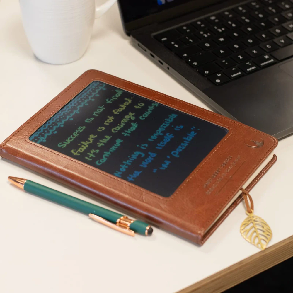 Zápisník s LCD mazací obrazovkou kožený - Hnědý