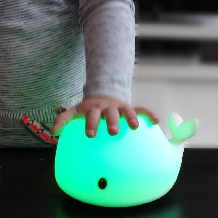 NOVINKA - Dětská přenosná LED lampička Velryba