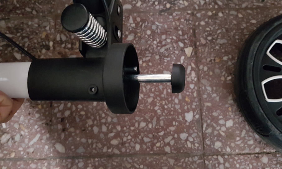 Ochranná krytka na osky kočárků - 10mm osky