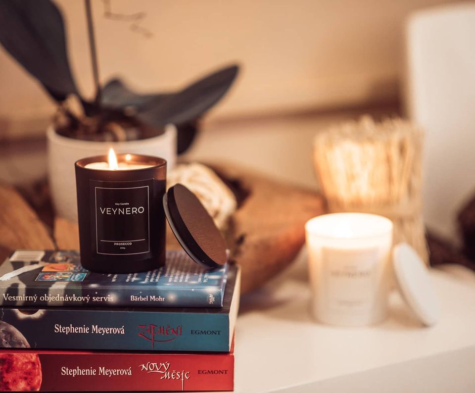 Svíčka Veynero Lux s vůní - mandarinka, bazalka & limetka 230g