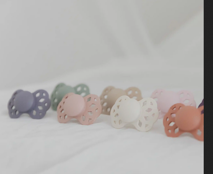 BIBS Infinity silikonové symetrické dudlíky 0-6m Blossom/Dusky Lilac 2ks