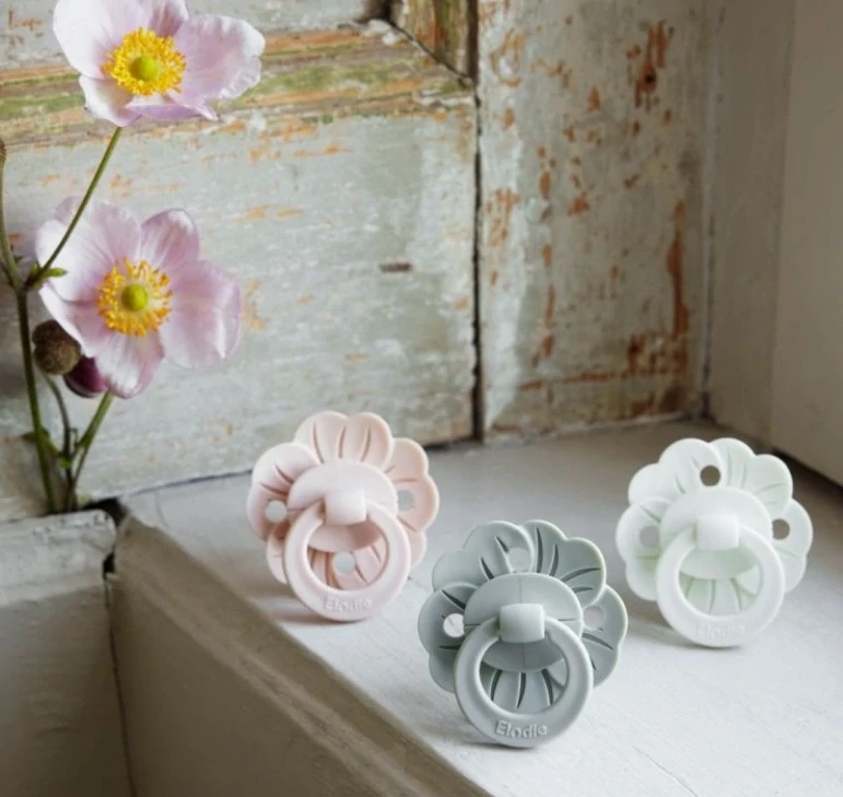  Dudlík Binky Bloom Elodie Details Silicone - Vanilla White