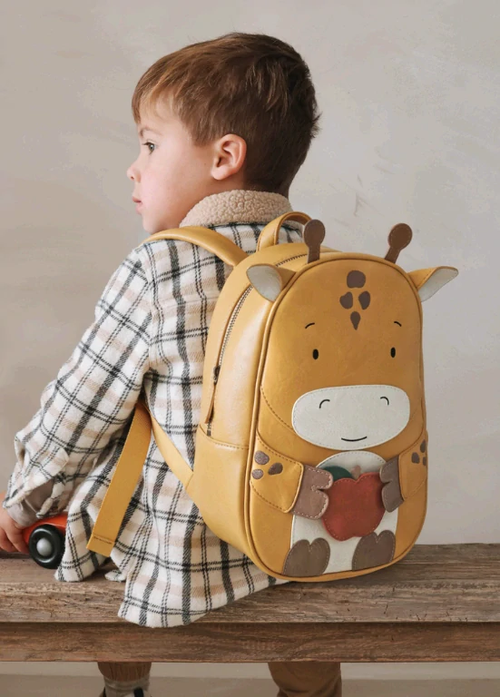 NEW Dětský batůžek z eco kůže Žirafa Trudy - Big Giraffe Trudy