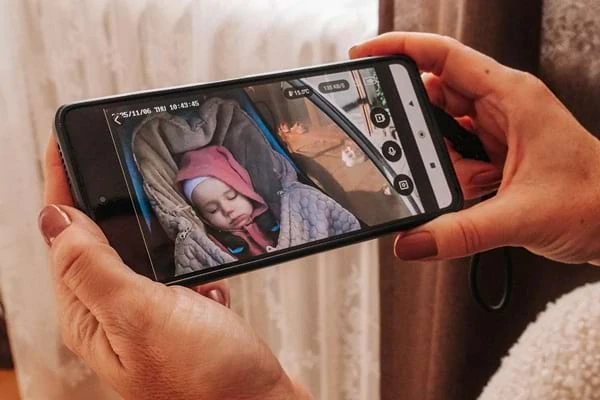 Dětská chůvička s kamerou KIDO KD1000