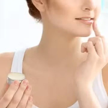 Přírodní Balzám na Rty - Kokos