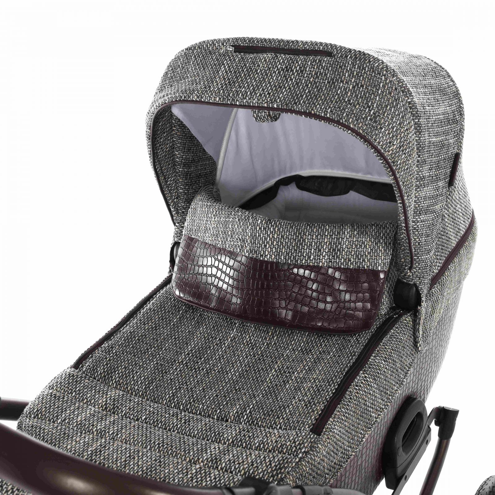 Kombinovaný luxusní kočárek Jasmíne  Camino Vintage 02H z italské kůže