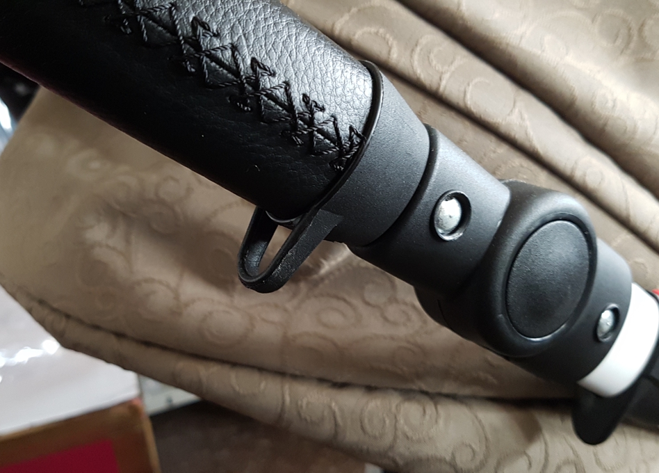 ND_držák na tašku na madlo - rovný- černý - 1kus