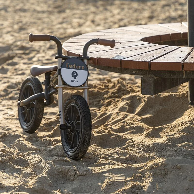 Balanční odrážecí kolo QPLAY Feduro black-gold