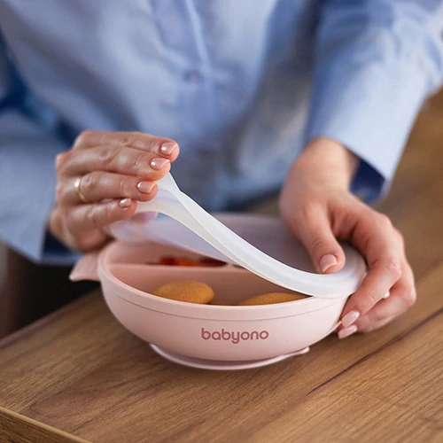 Silikonový dělený talířek s přísavkou a víkem růžový