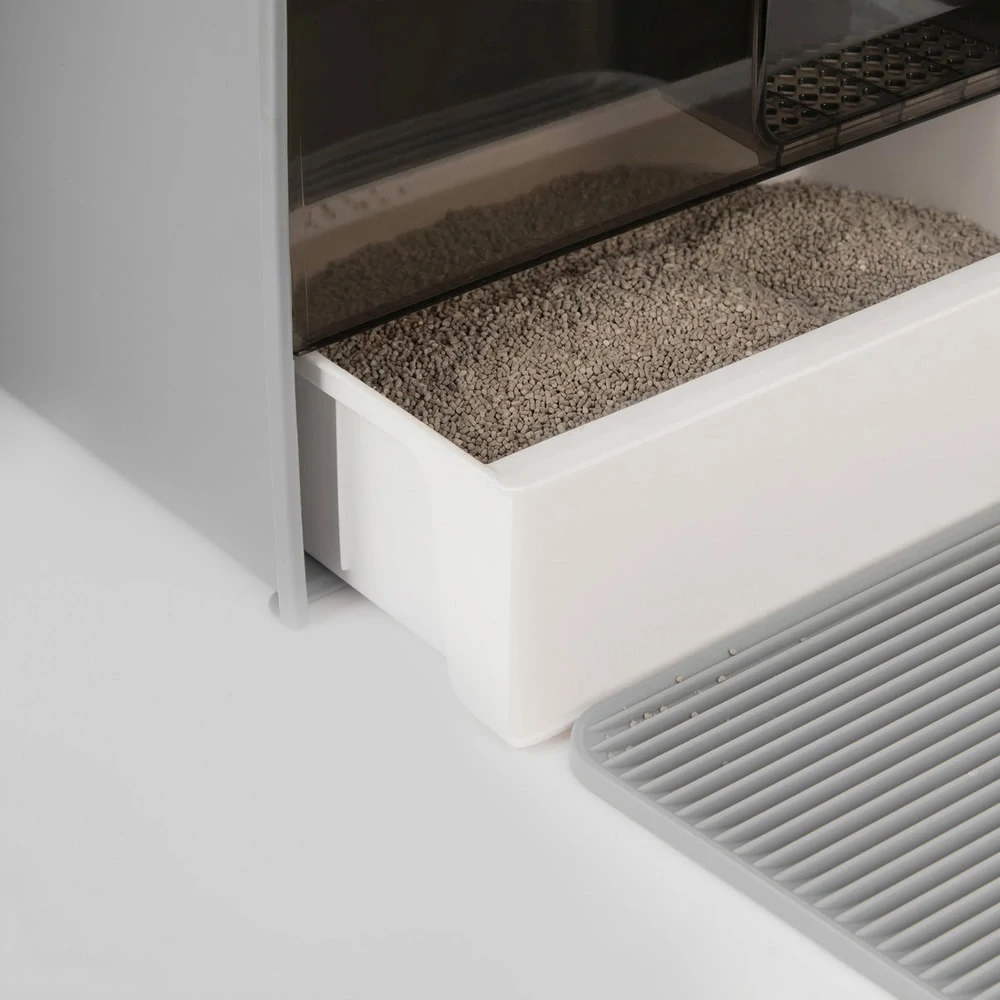 Carinio House Gentleman šedá toaleta pro domácí mazlíčky