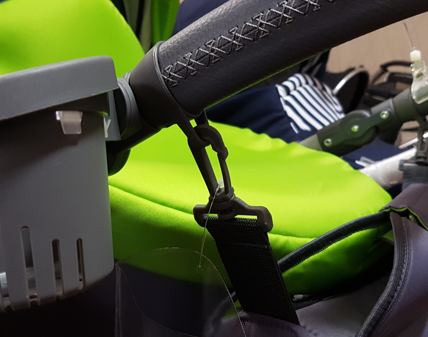 ND_držák na tašku na madlo - rovný- šedý- 1kus