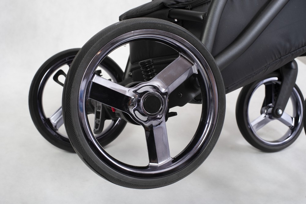  Kombinovaný kočárek ROCCO 01