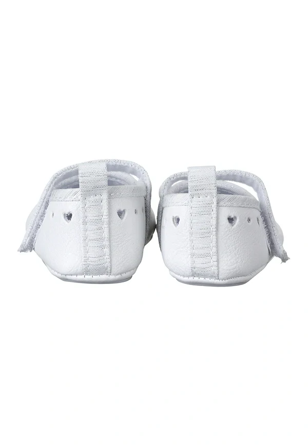 Dětské baleríny Srdíčka bílé ve. 17/18