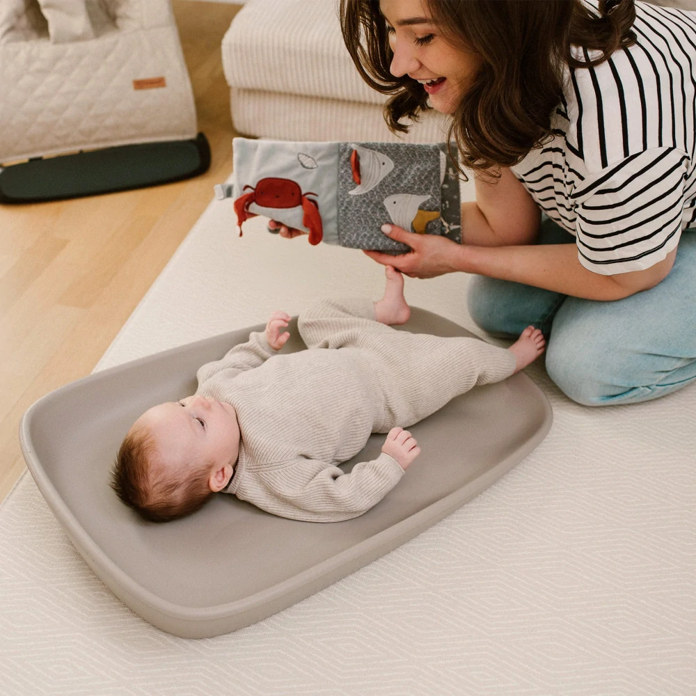 Měkká přebalovací podložka z EVA pěny Kidwell TIBI 70x50 cm šedá