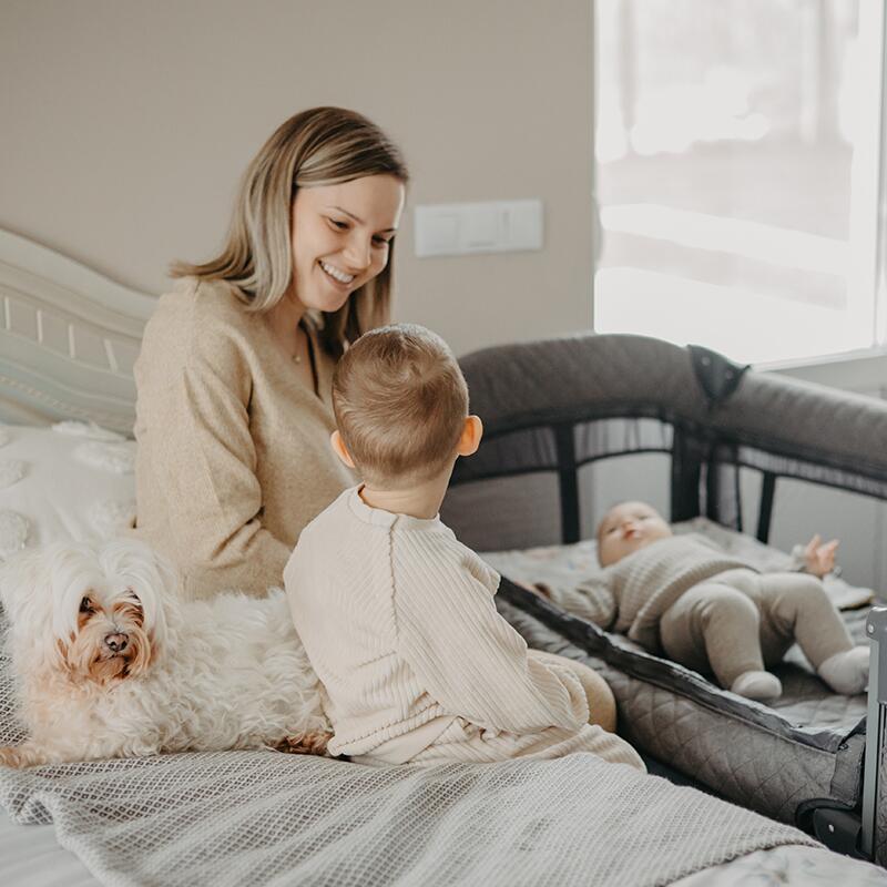 Dětská cestovní postýlka Coccolle Insieme Greystone se stahovací bočnicí - greystone