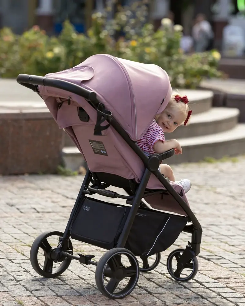 Moderní sportovní kočárek Bravo Spring Green