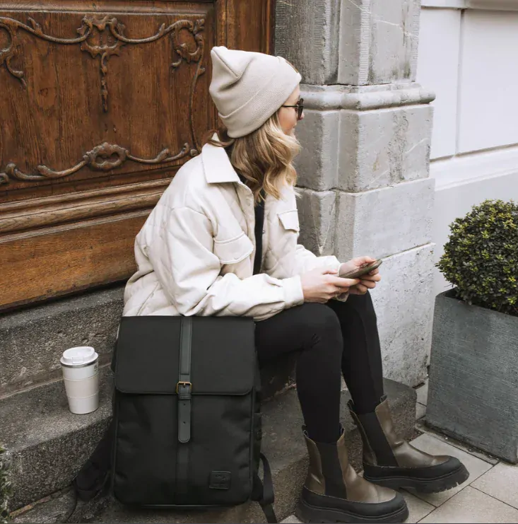 Elegatní  batoh LINEA Black + doplňky